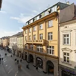 Main Square - Old Town - Florianska 47 Street